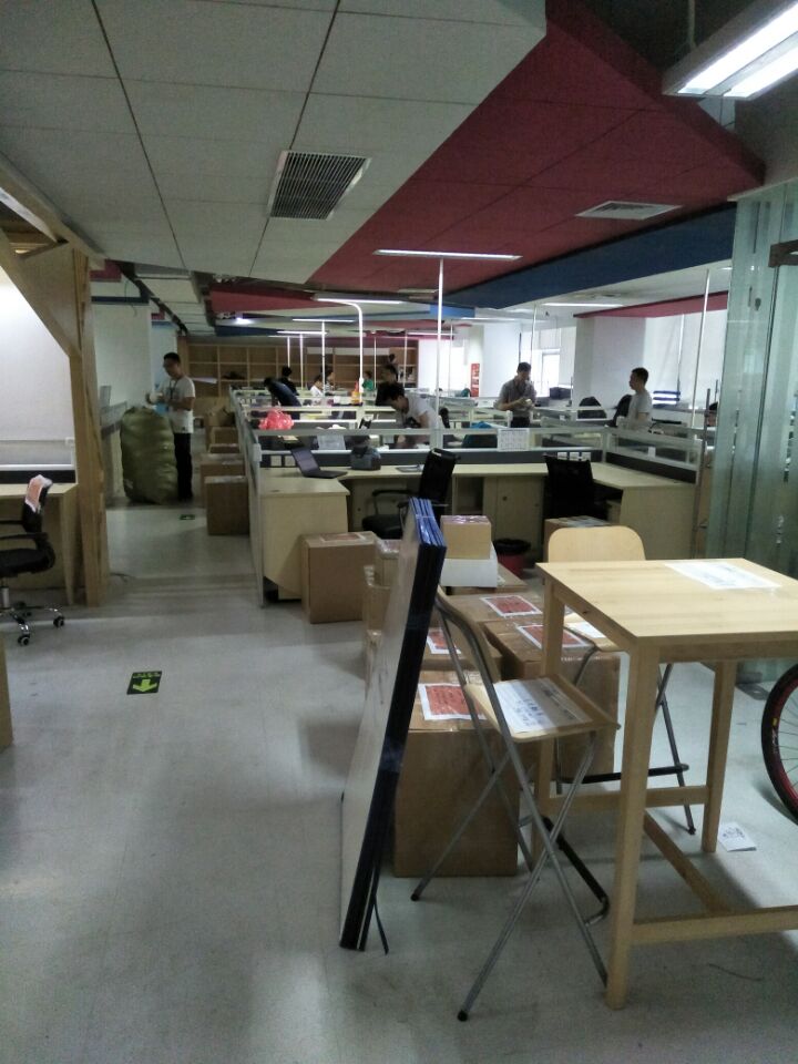 辦公室搬家現(xiàn)場